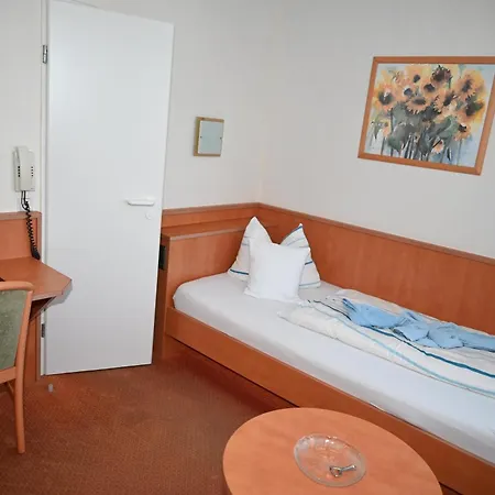 Passat Hotel *