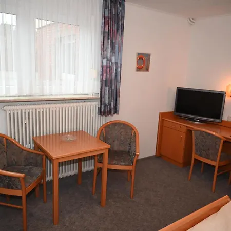 Passat Hotel *